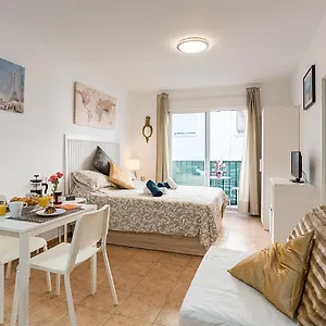 https://studios-nerja-center.hotelsinnerja.org